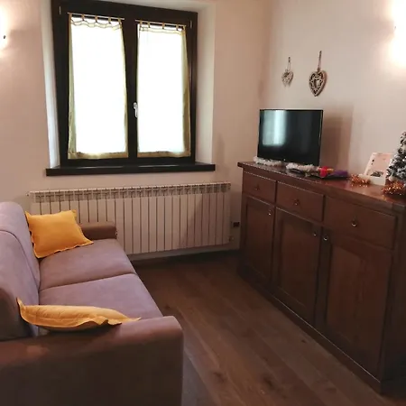 Ai Piedi Del Monte Cimone