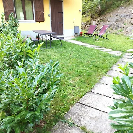 Апартаменты Ai Piedi Del Monte Cimone *