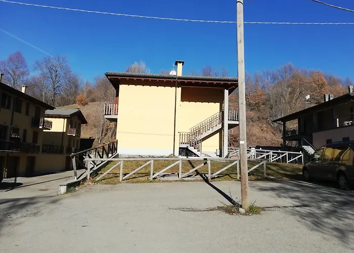 Ai Piedi Del Monte Cimone アパート *