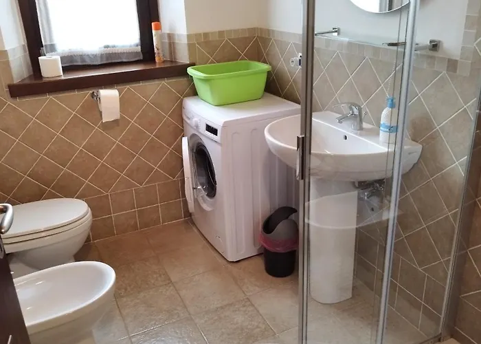 Ai Piedi Del Monte Cimone フィウマルボ